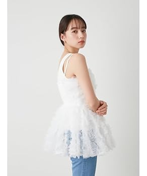 新品タグ付 SNIDEL スナイデル チュール刺繍ベアぺプラムTOPS ホワイト 新品タグ付 SNIDEL スナイデル チュール刺繍ベアぺプラムTOPS